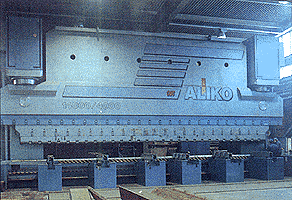 Tube Manufacturing Machinery ></IMG><P>
<FONT SIZE=+1>
Alikos specialities also include a pressbraking technique that yields pipe blanks up to 14
meters long with a wall thickness of max. 100 millimeters. The method, which results in a
rounded shape of millimeter accuracy, has been used to manufacture both piping for offshore
industries and cylinders for paper machines.</FONT></CENTER>
<BR CLEAR=ALL>
<HR>
<A HREF = 